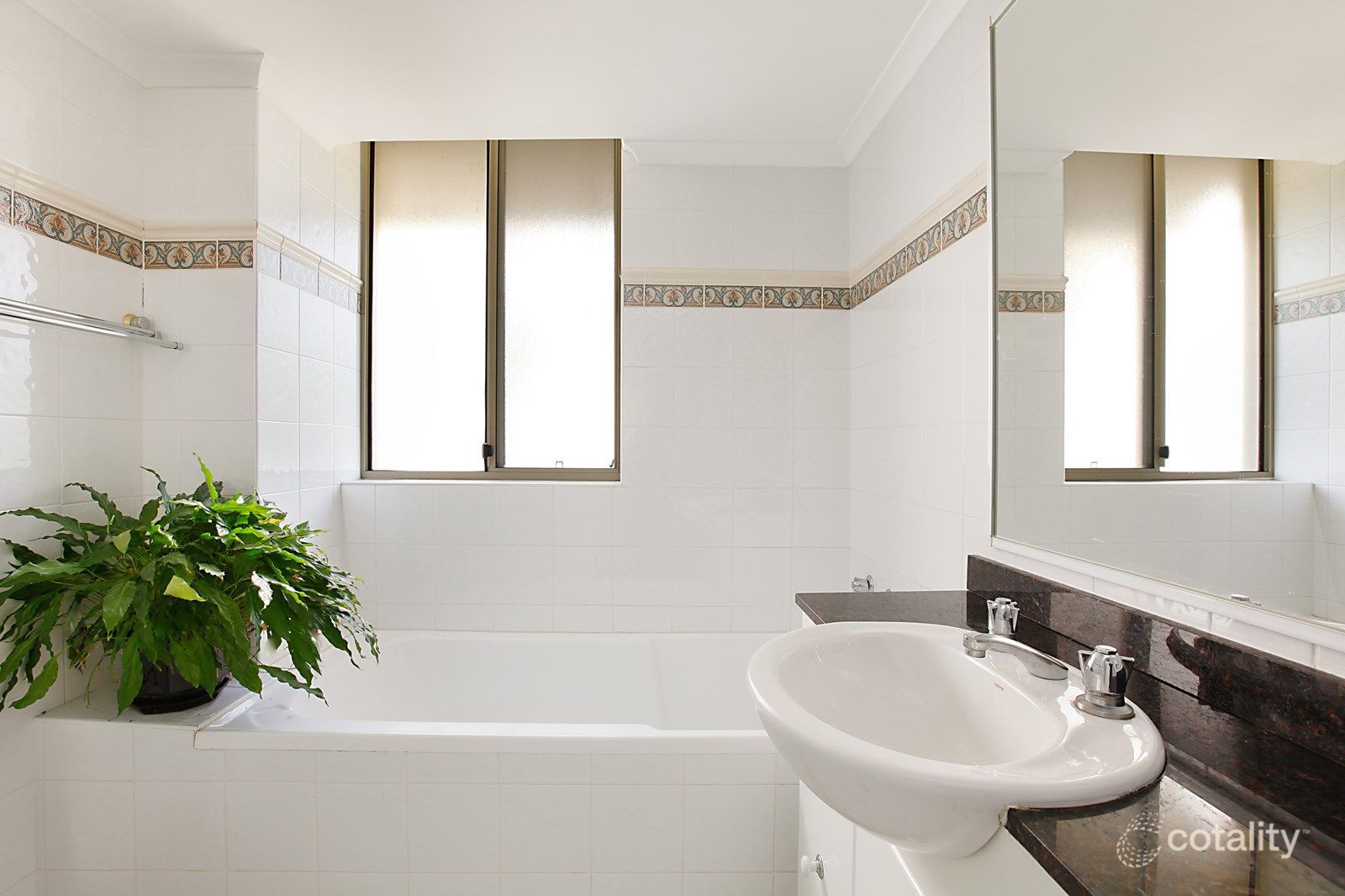 8/1 Rosebery Pl, Balmain, NSW 2041