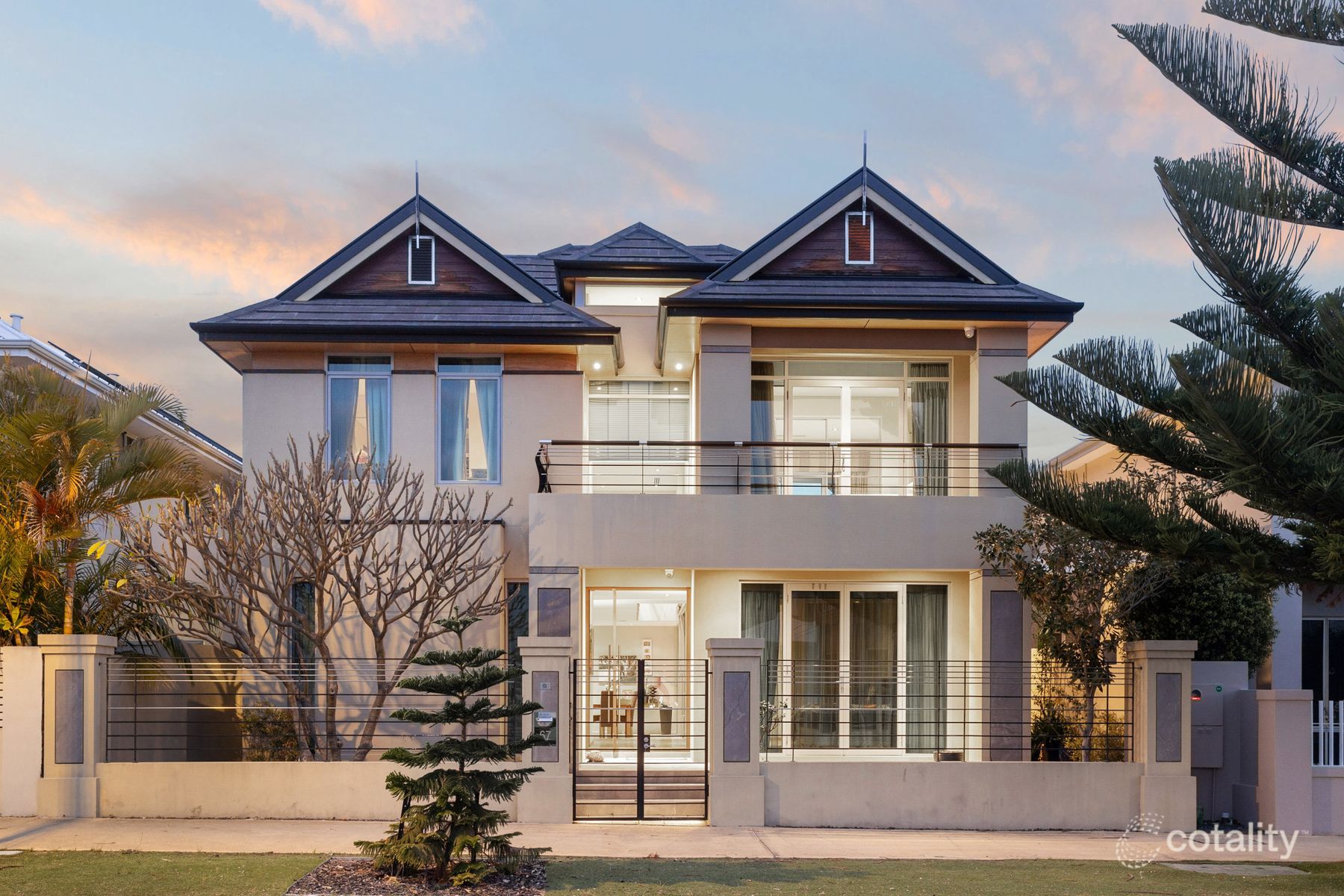 67 Amalfi Dr, Hillarys, WA 6025