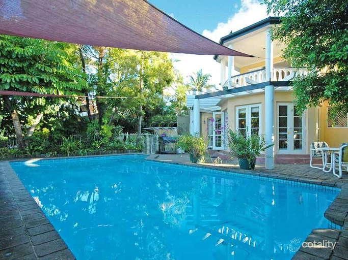 744 Nerang Broadbeach Rd, Carrara, QLD 4211