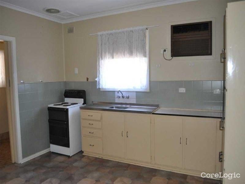 8 Gulf St, Port Augusta, SA 5700