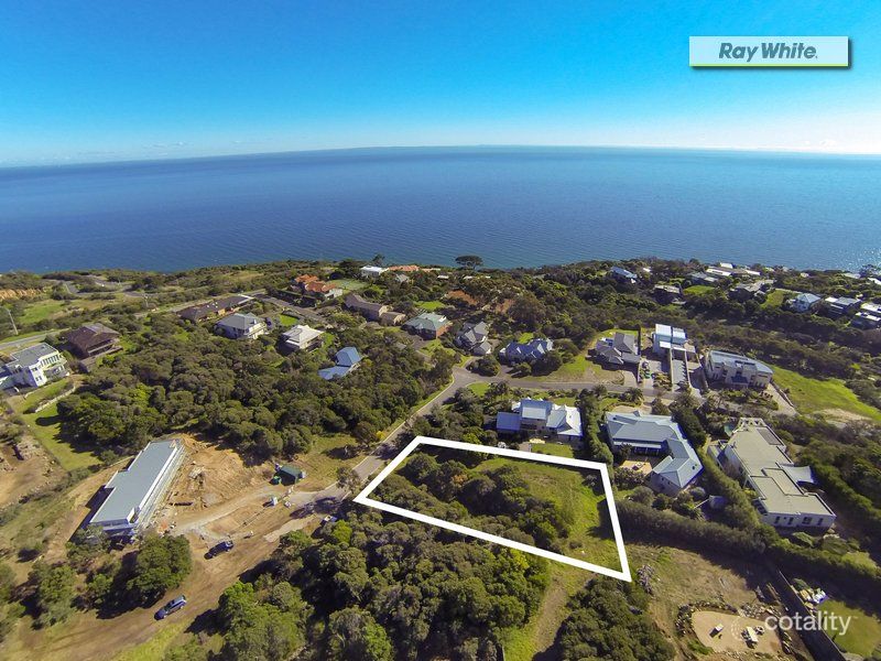 2 Carool Ct, Mount Martha, VIC 3934