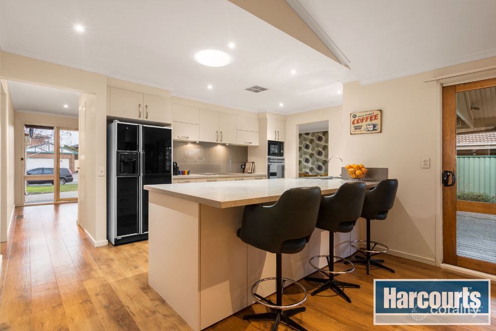 5 Rochelle Ct, Wantirna South, VIC 3152