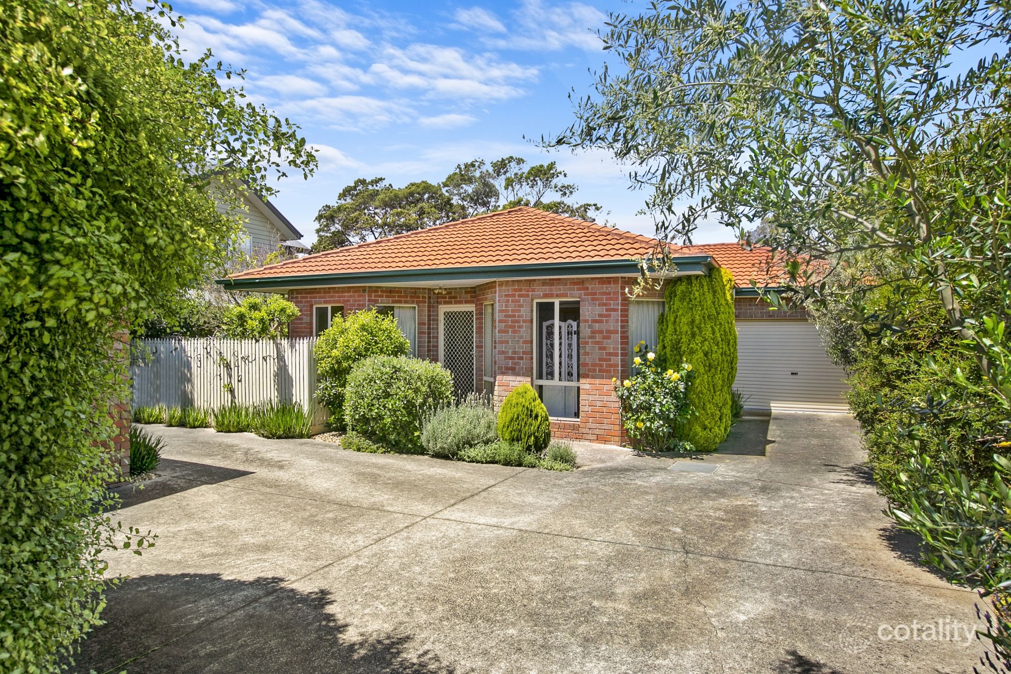 2/24 Adelaide St, Mornington, VIC 3931