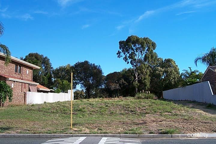 58 Anglesey Dr, Kardinya, WA 6163