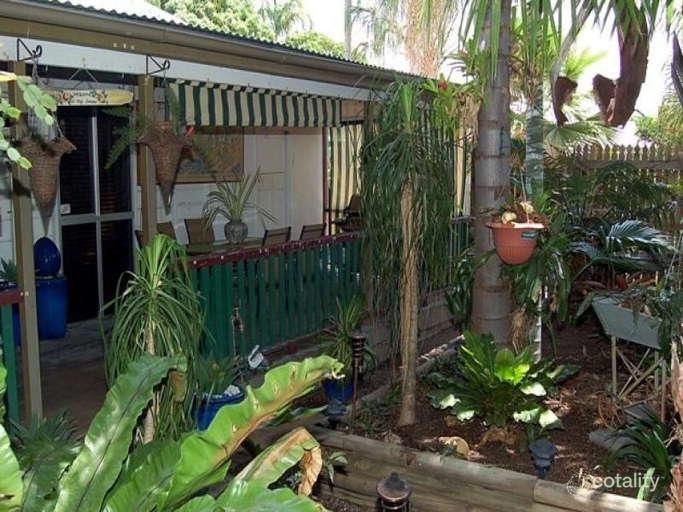 14 North St, West End, QLD 4810