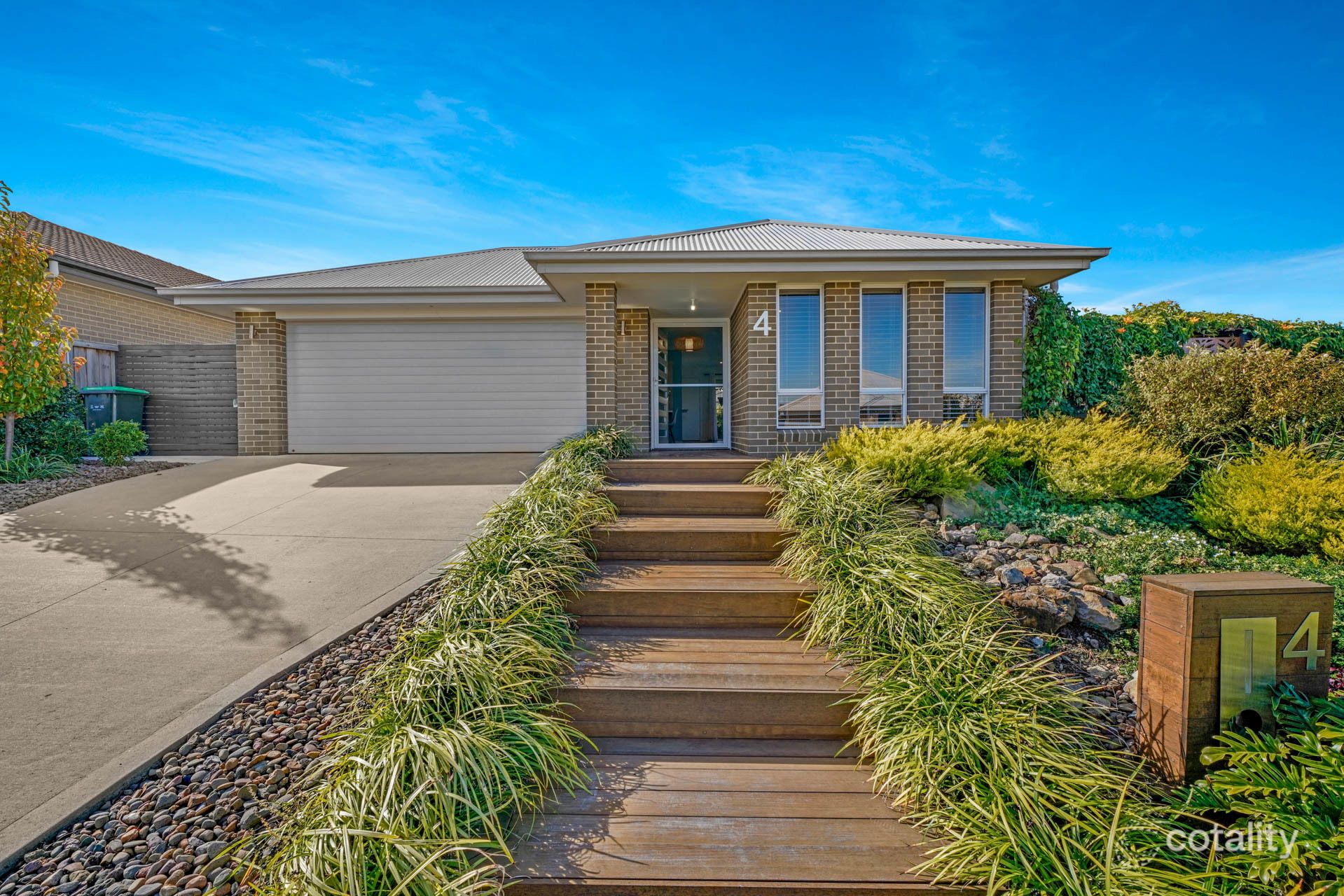 4 Starling St, Aberglasslyn, NSW 2320