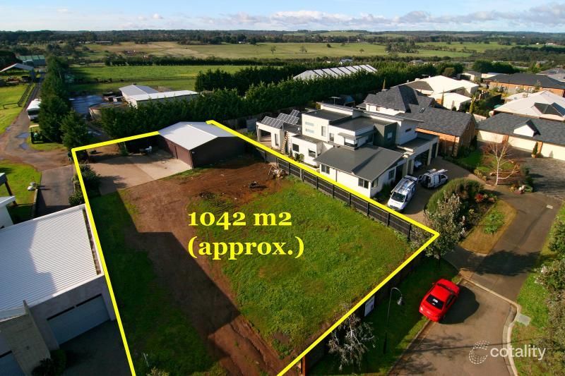 8 Lucas Pl, Mornington, VIC 3931