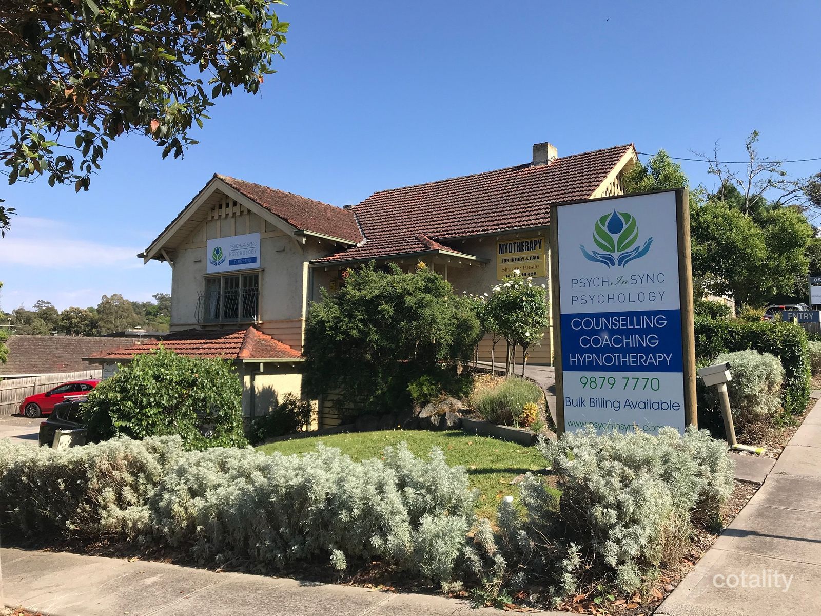 33 Warrandyte Rd, Ringwood, VIC 3134