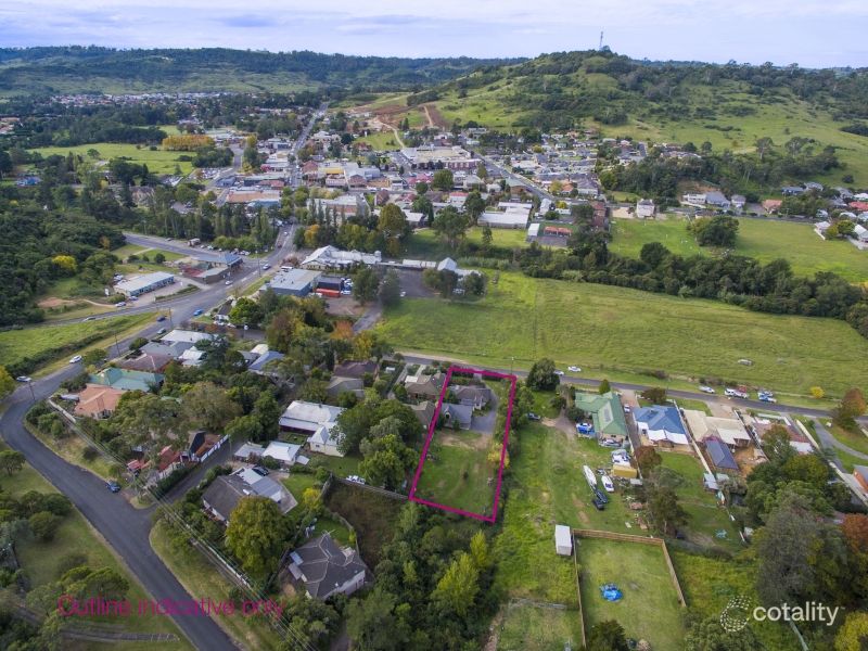 9 Coull St, Picton, NSW 2571