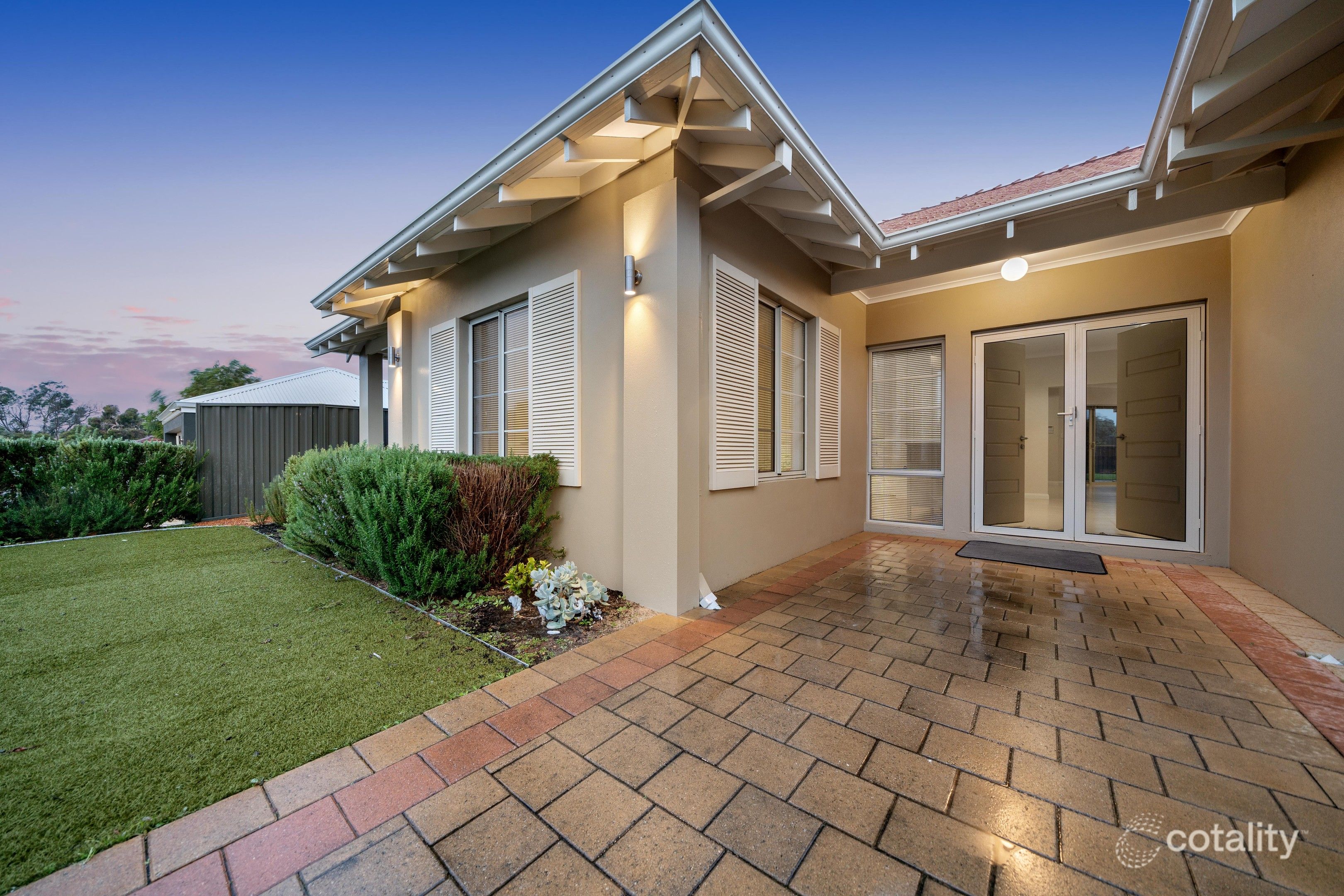 92 Wistful Pde, Aveley, WA 6069