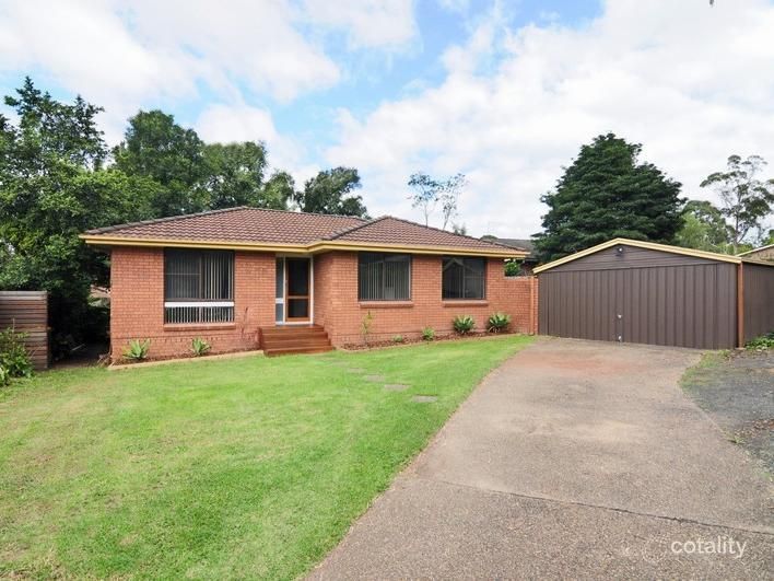 8 Bindon Cl, Bomaderry, NSW 2541