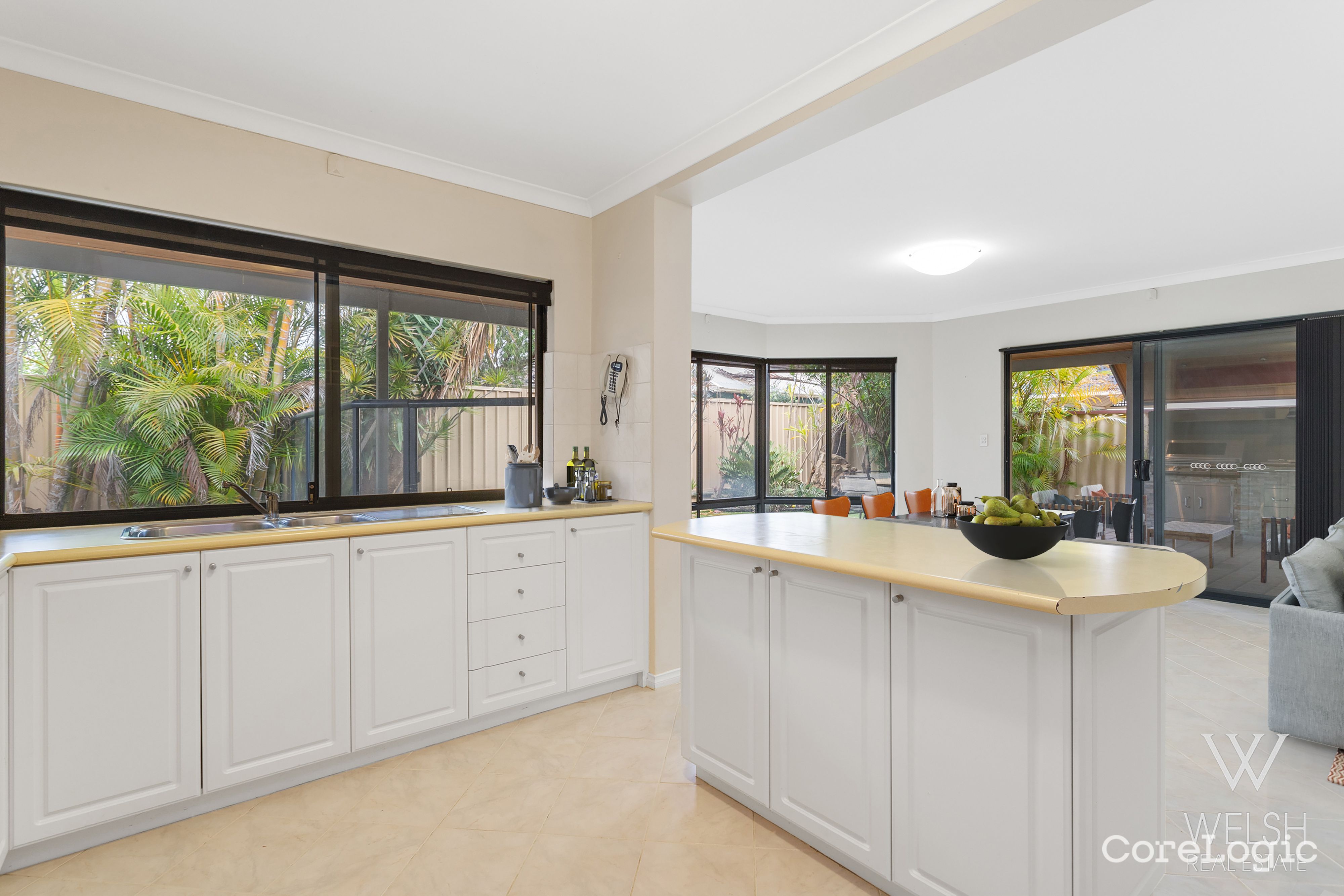 44 Mcguigan Cir, Redcliffe, WA 6104
