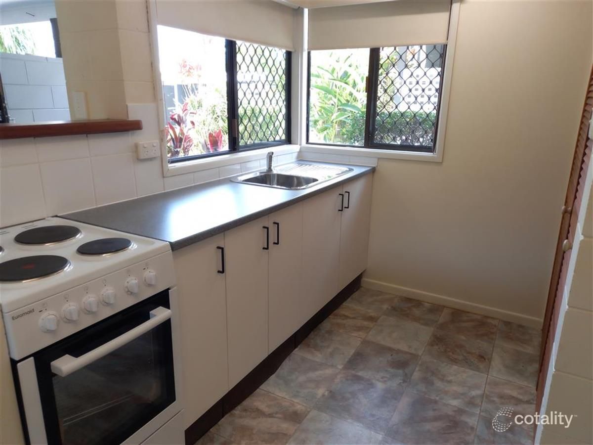 4/4 Maytown Cl, Manoora, QLD 4870