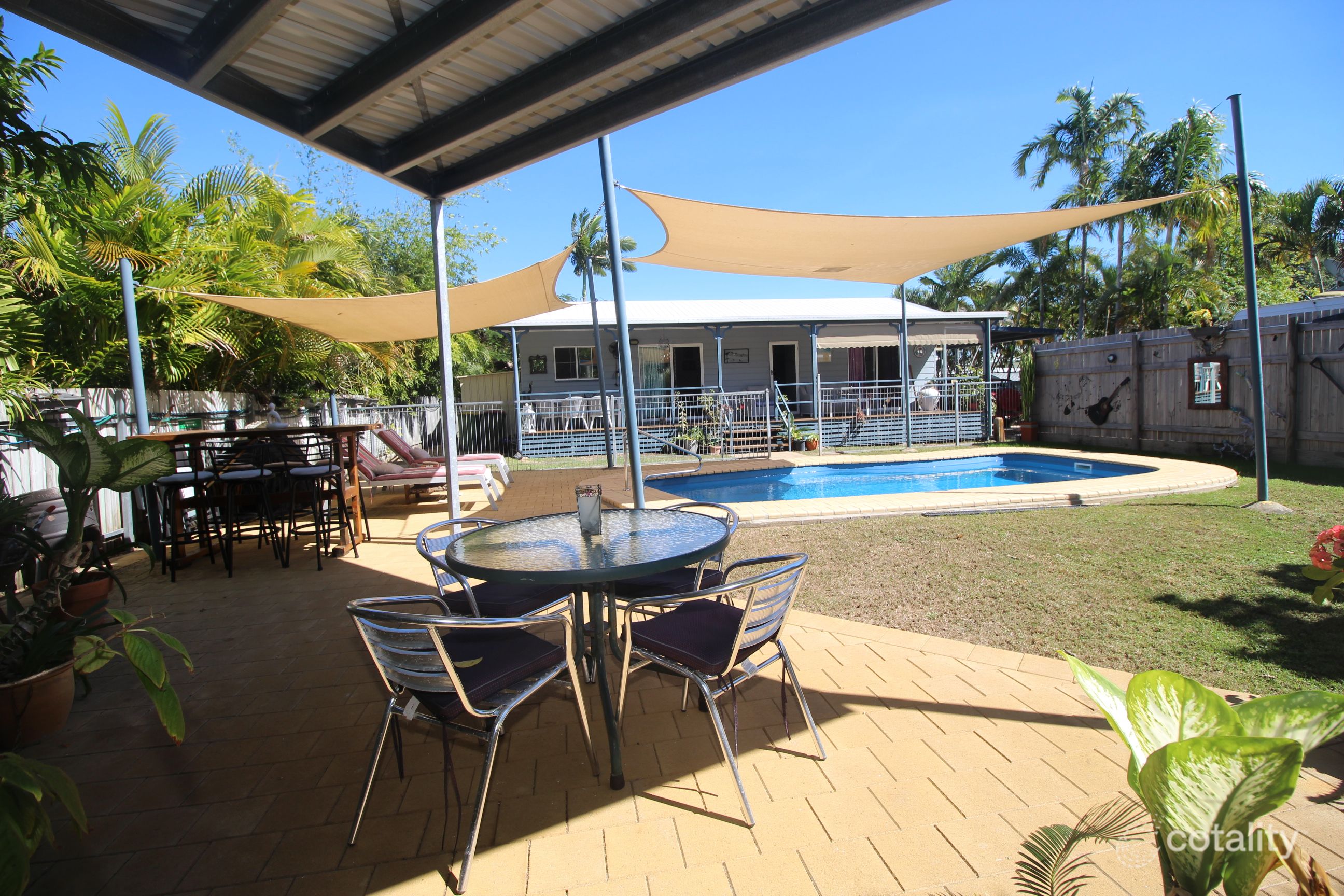 5 Somerset St, Horseshoe Bay, QLD 4819