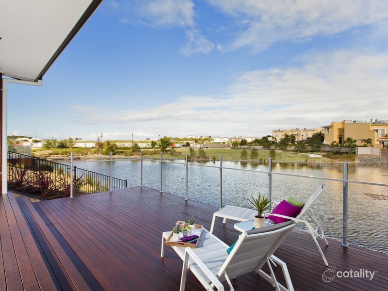 12 Mariner Ave, Hope Island, QLD 4212