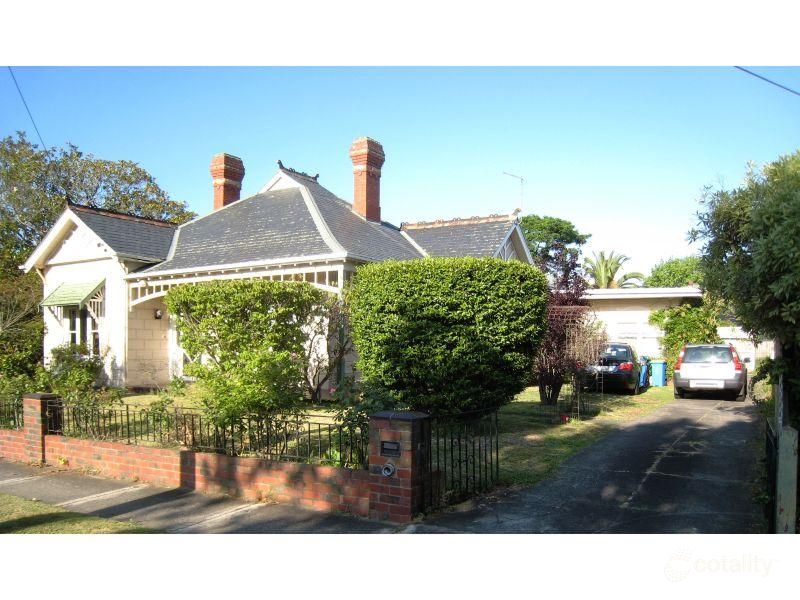 17 Alexandra Ave, Canterbury, VIC 3126