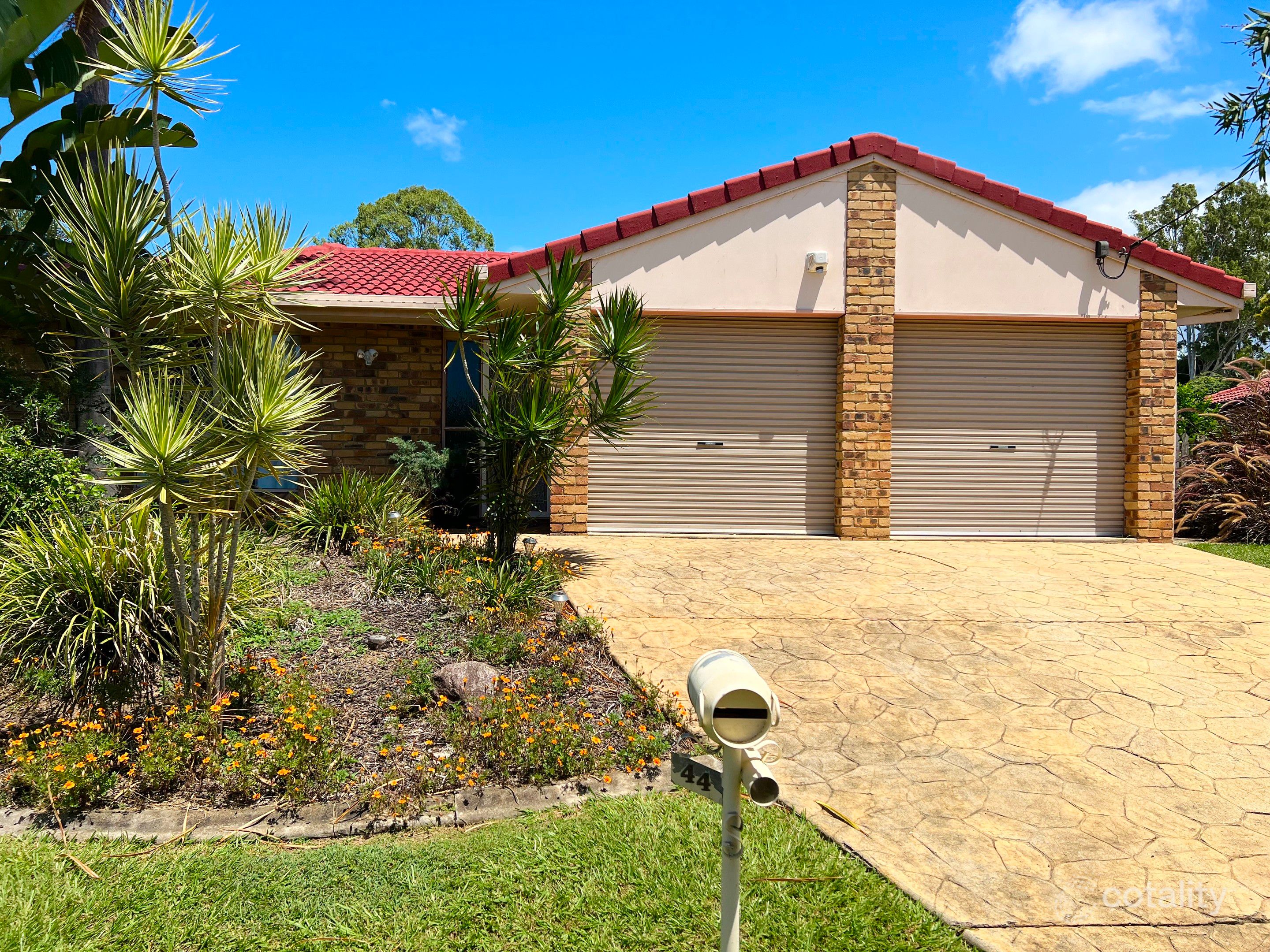 44 Vaucluse Cres, Petrie, QLD 4502