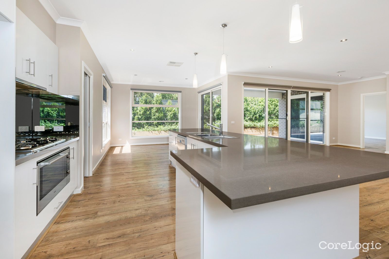 10a Dickinson Gr, Mount Martha, VIC 3934