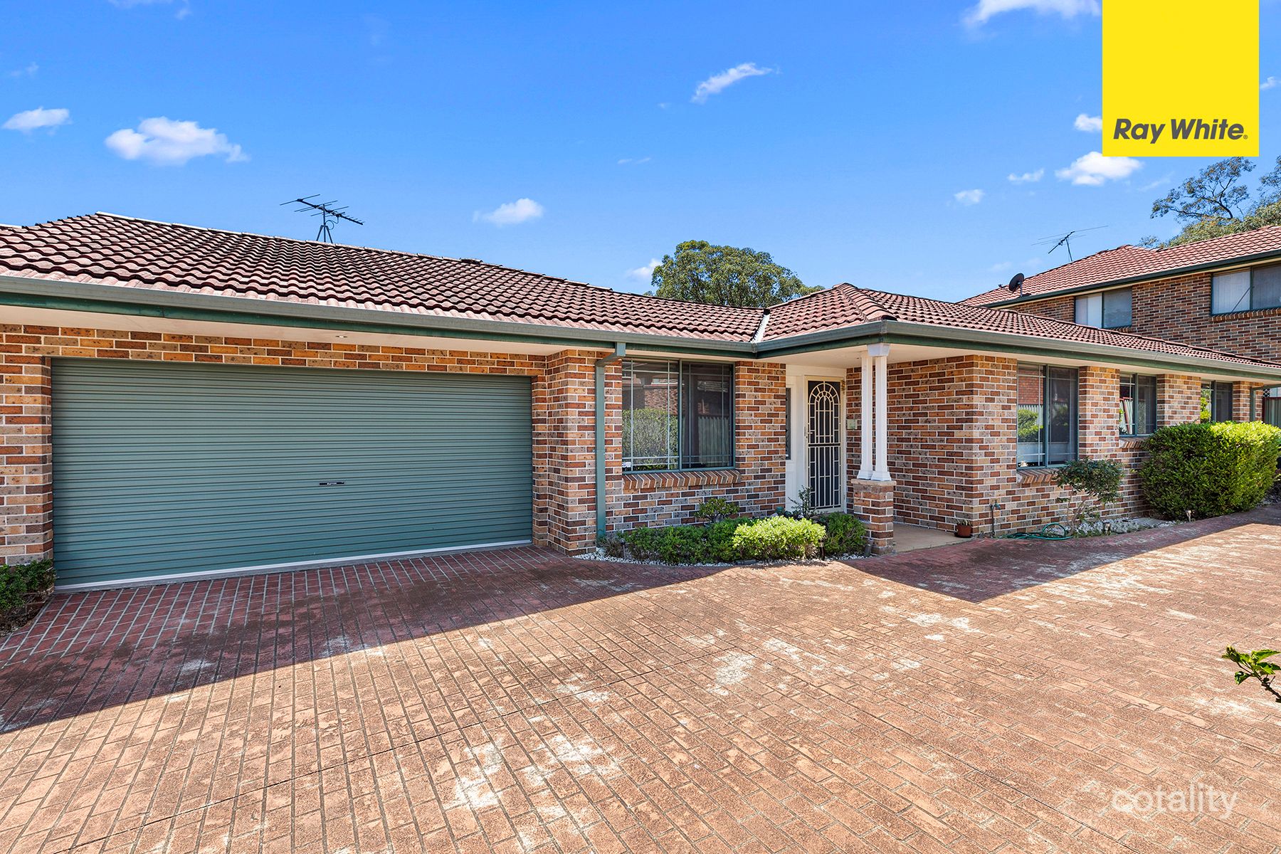 2/14 Sherwood St, Revesby, NSW 2212
