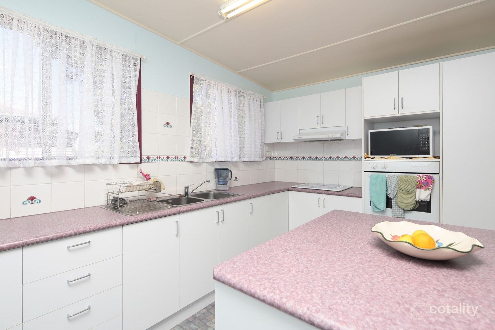 1 Loveanius St, Silkstone, QLD 4304