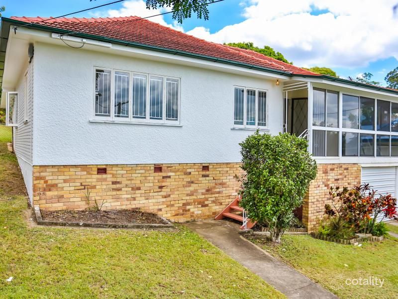 28 Goorama St, Stafford, QLD 4053