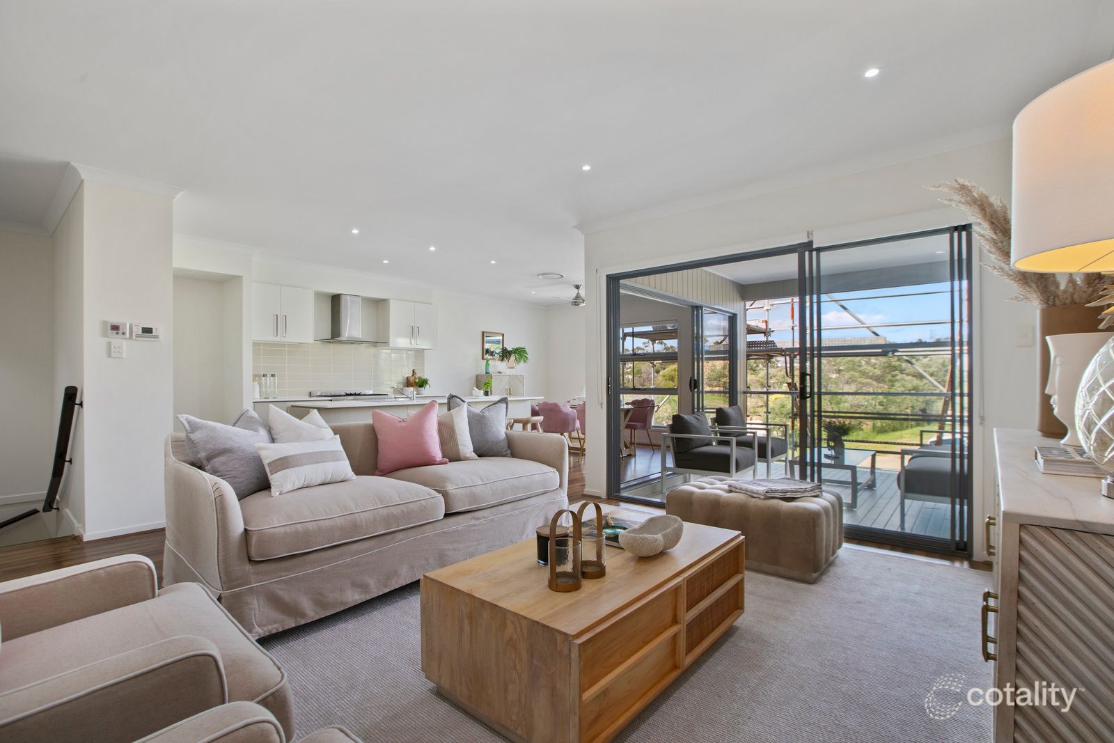 27 Wylie Ct, Springfield Lakes, QLD 4300