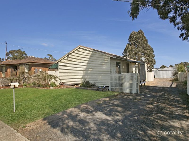 18 Donaldson Dr, Broadford, VIC 3658