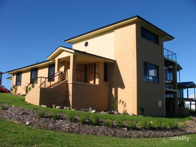 30 Sapphire Pde, Diamond Beach, NSW 2430