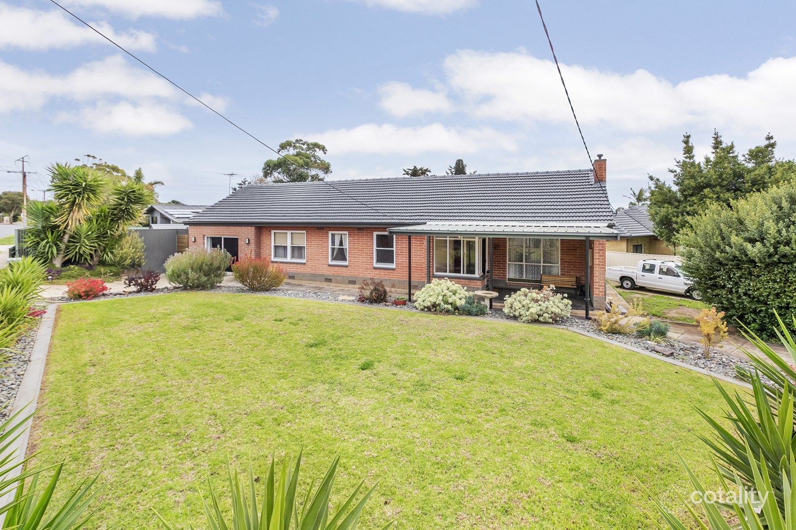 25 Tarnham Rd, Seacombe Heights, SA 5047