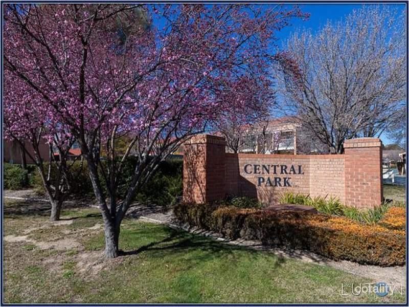 46 Cammeray Ct, Phillip, ACT 2606