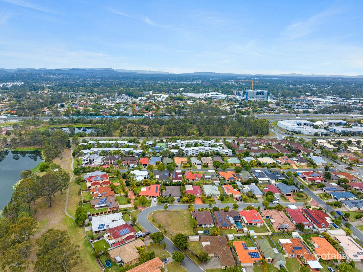 6 Fairway Dr, Meadowbrook, QLD 4131