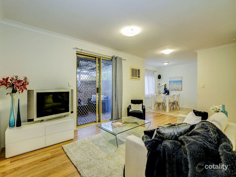 2/1 Waterway Ct, Churchlands, WA 6018