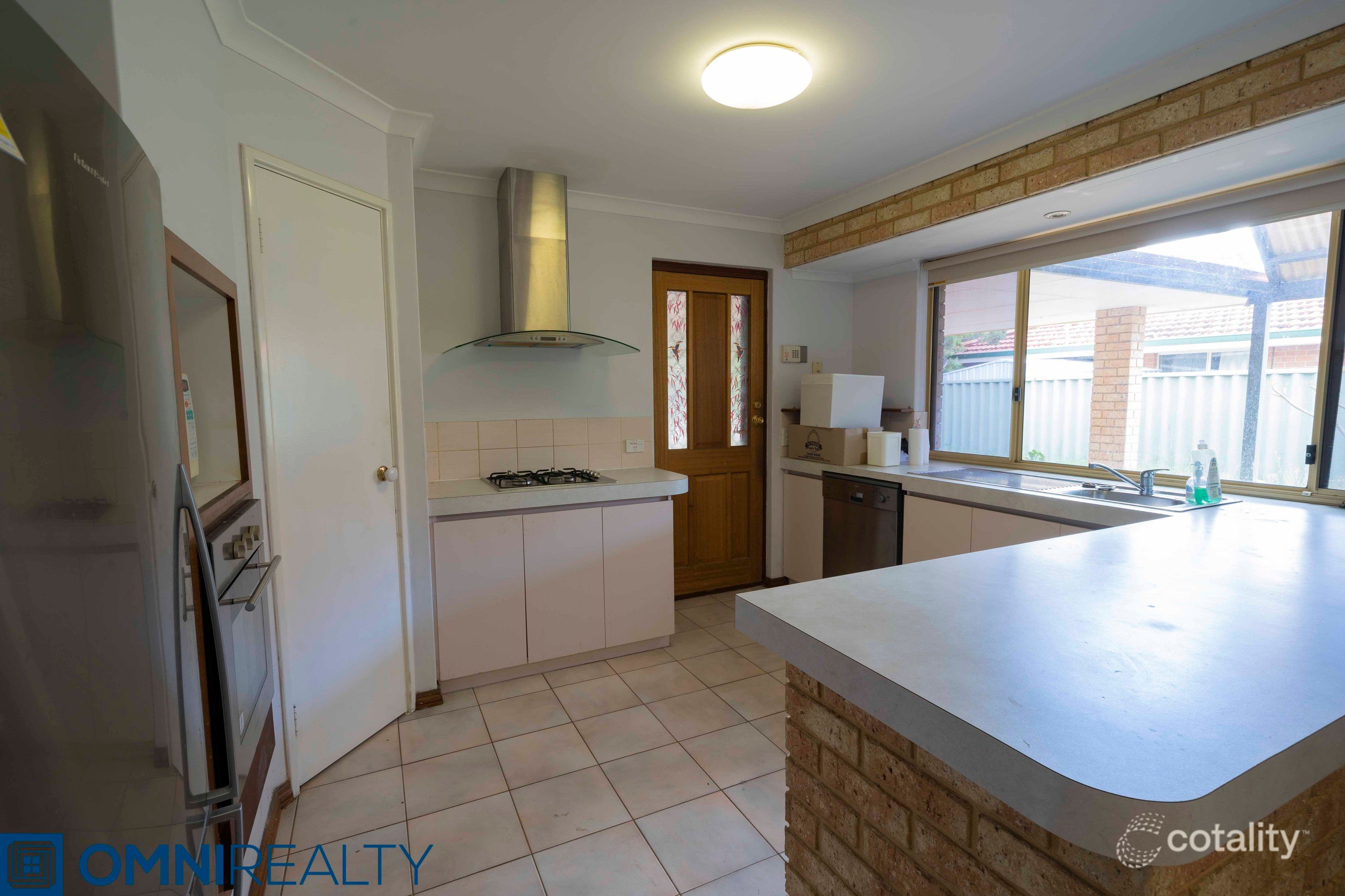 37 Waratah Bvd, Canning Vale, WA 6155