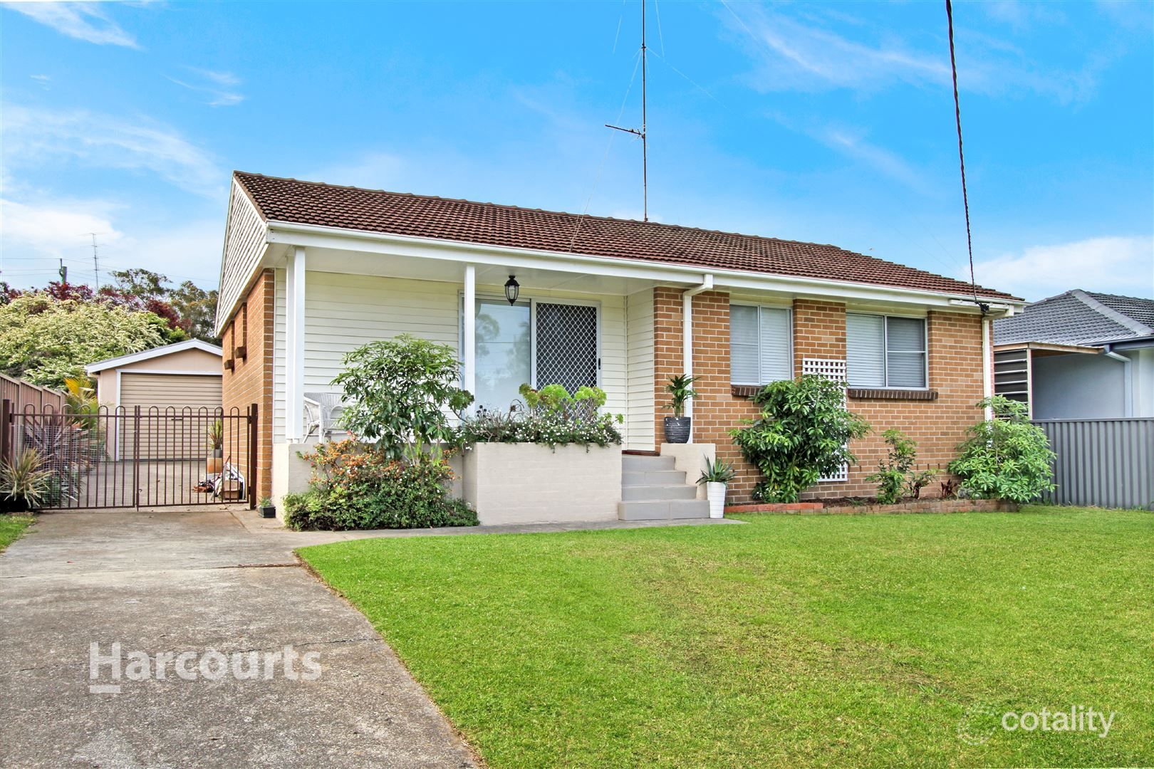 39 Garrard Ave, Mount Warrigal, NSW 2528