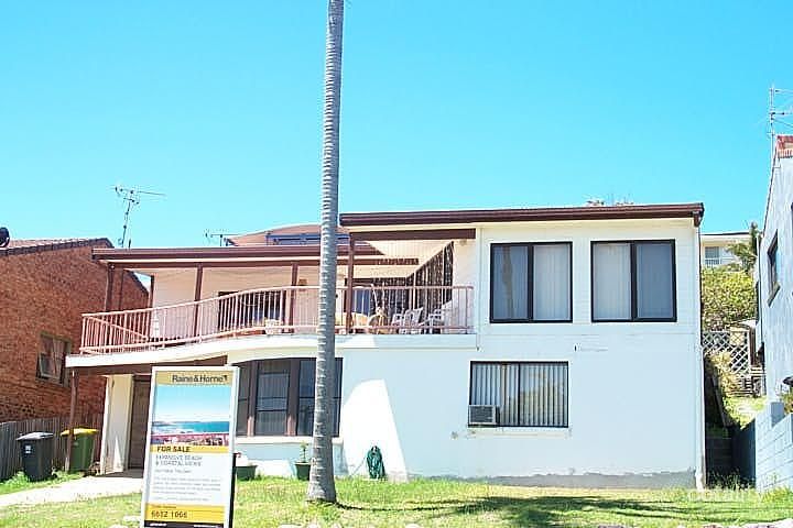 42 Ocean View Cres, Emerald Beach, NSW 2456