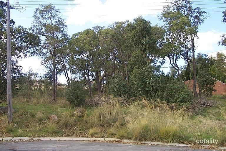 12 Boorabilla Way, Greenmount, WA 6056