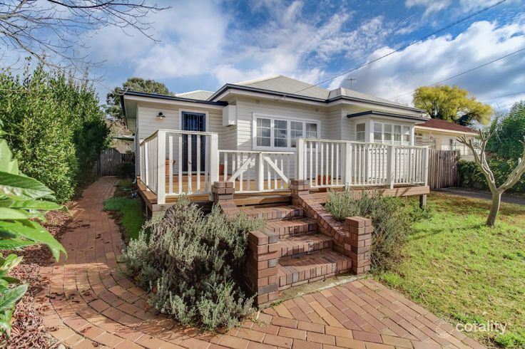 6 Rockvale Rd, Armidale, NSW 2350