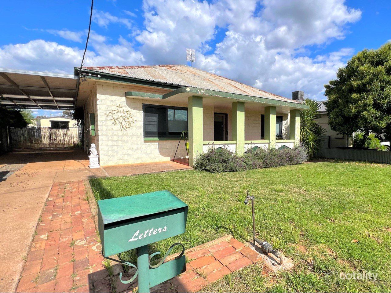 19 Waratah St, Parkes, NSW 2870