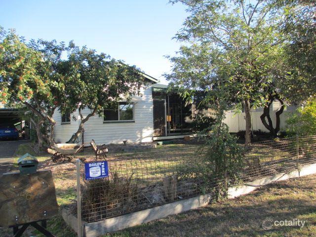 56 Binnie St, Tara, QLD 4421