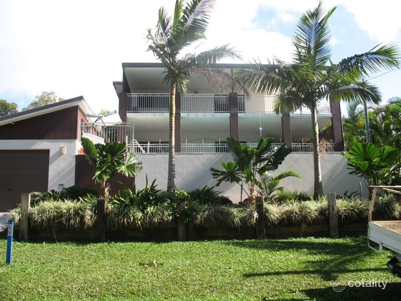 9 Commodore St, South Mission Beach, QLD 4852