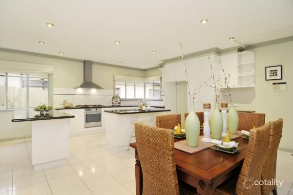 64 Hill Rd, Balwyn North, VIC 3104