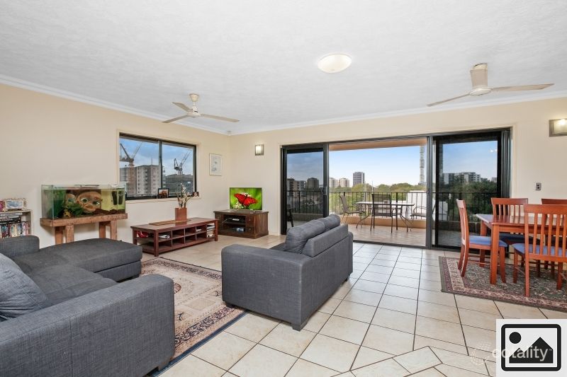 24/43 Mclachlan St, Darwin City, NT 0800
