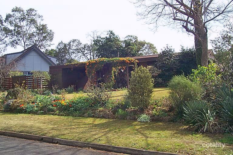23 Lockhart Ave, Castle Hill, NSW 2154