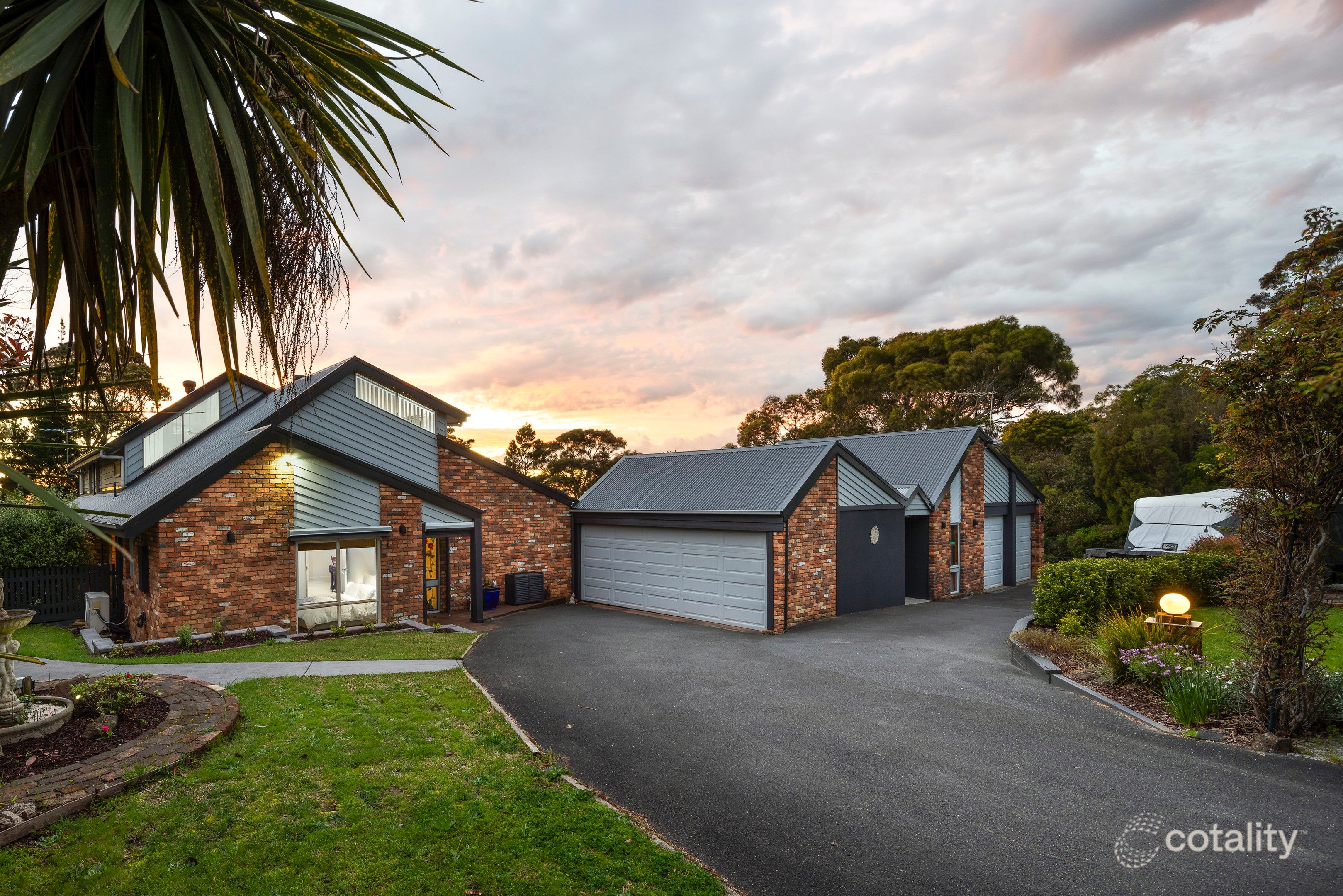 2 Merilyn Way, Frankston South, VIC 3199