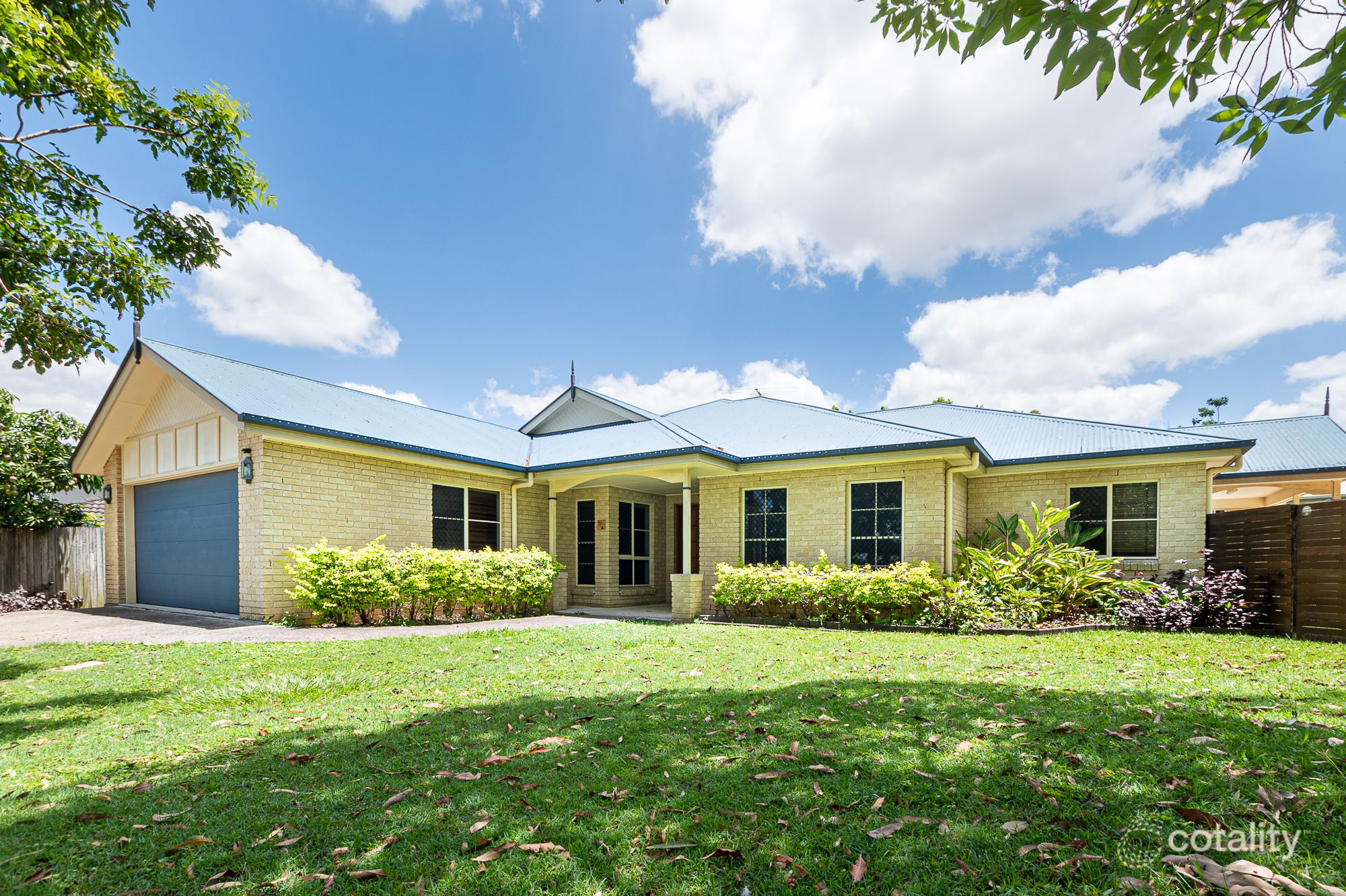 57 Brookeside Cres, Seventeen Mile Rocks, QLD 4073