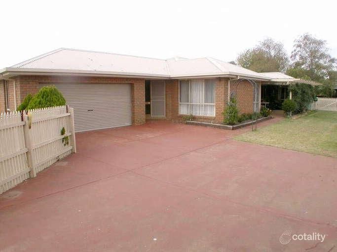 15 Victoria St, Darley, VIC 3340