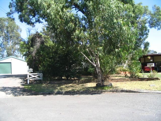 4 Radnor Pl, Smithfield, NSW 2164