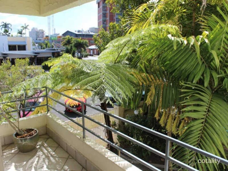 8/221-225 Lake St, Cairns North, QLD 4870