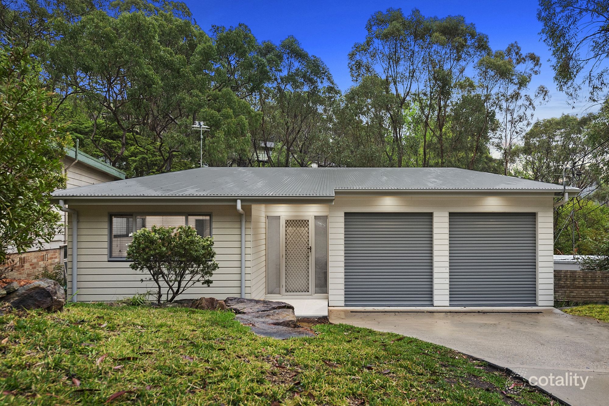 25 Binnari Rd, Hornsby Heights, NSW 2077