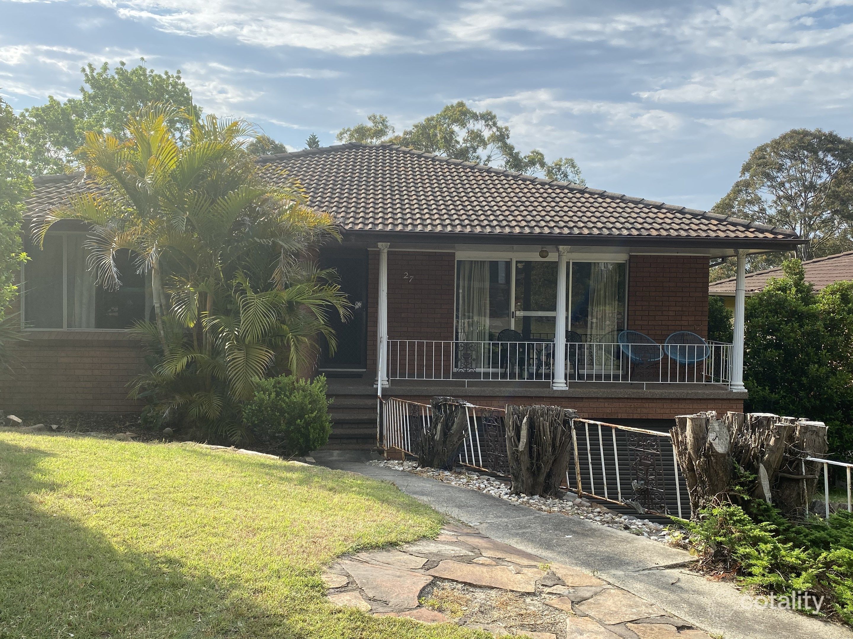 27 Delasala Dr, Macquarie Hills, NSW 2285